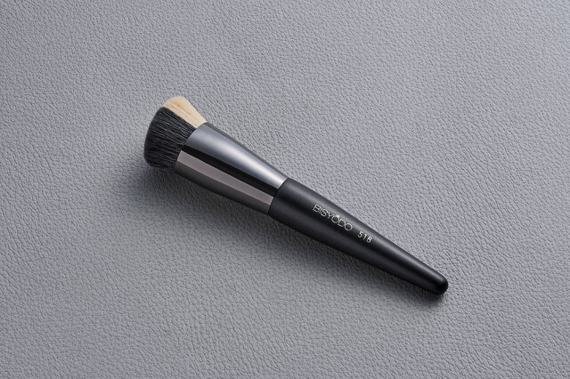 S-518 パウダーファンデーションブラシ（アングル）