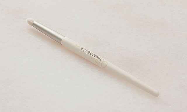 ALBAアイシャドーブラシC（丸）