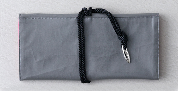 組紐ブラシケース（グレー/ピンク）