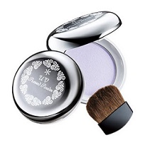 エイボン(AVON) UV プレストパウダー