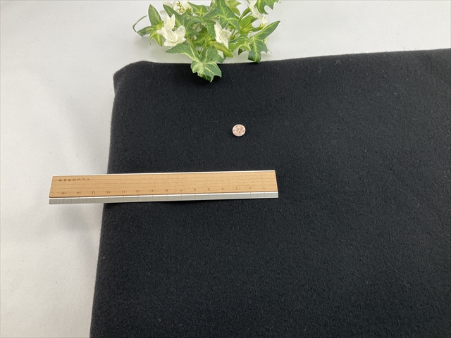 ウールモッサブラック