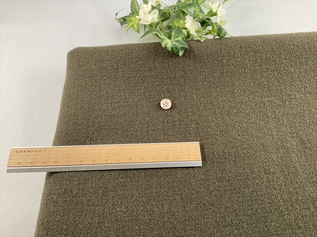 綾織りリバーウールオリーブグリーン