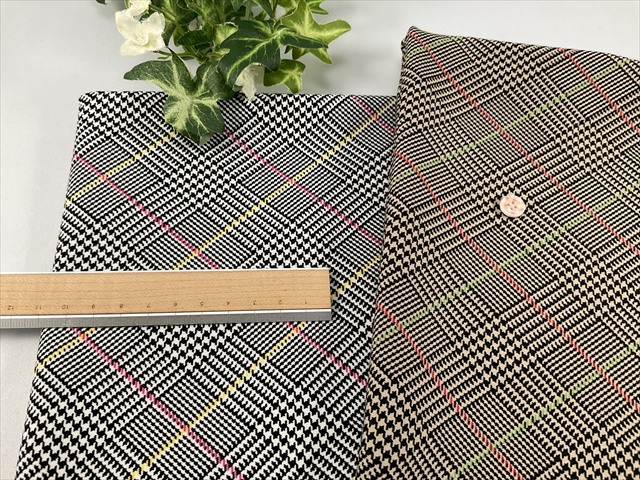 中肉ハイテンションニットチェック