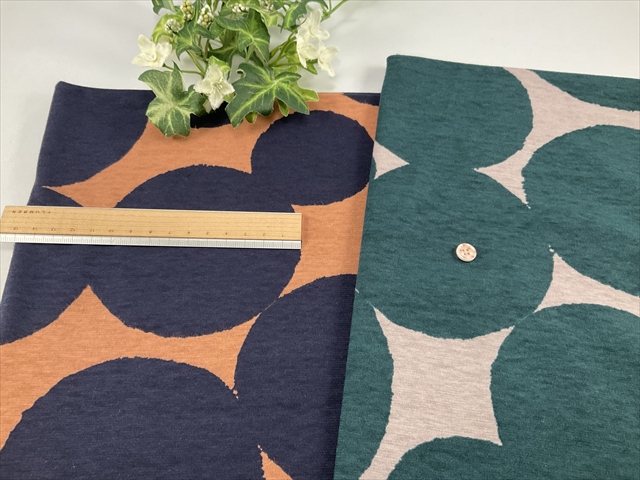 スラブ調リネン混天竺水玉