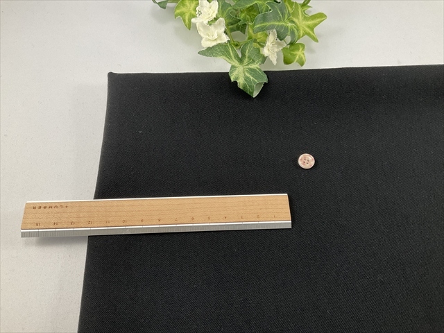 ウールサージブラック