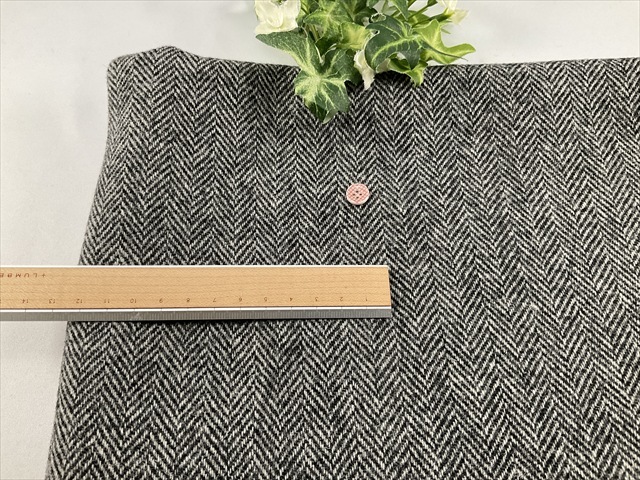 ヘリンボンウールグレー