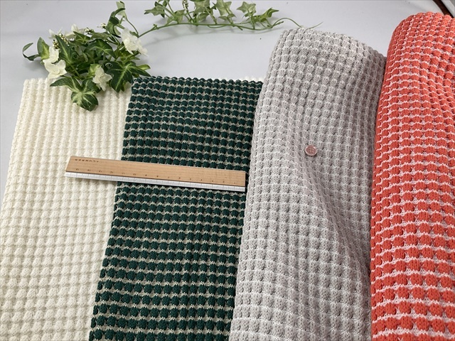 ざっくりぽこぽこワッフルニット