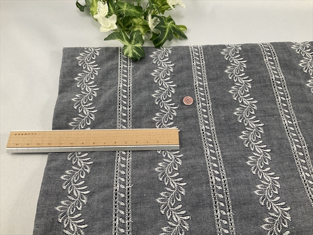 ダンガリーストライプレースネイビー