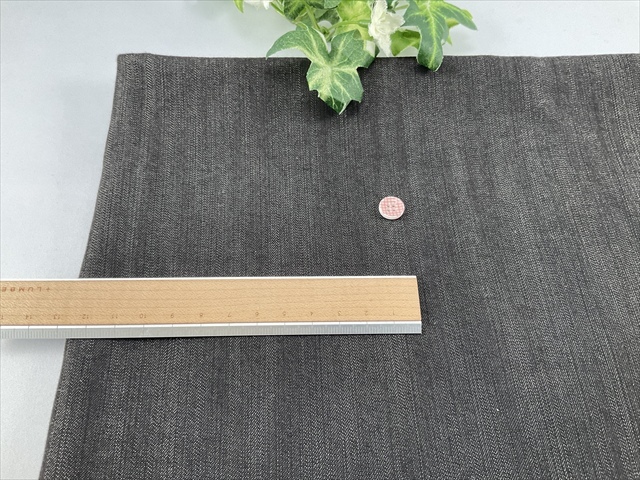 さらっとブラックデニム