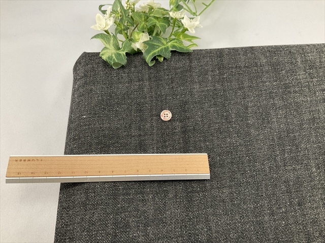 ストレッチブラックデニムハード