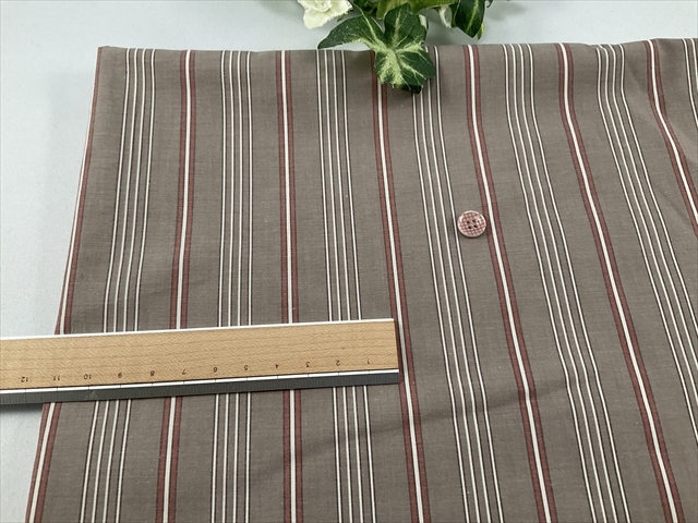 シャツ地ストライプベージュ