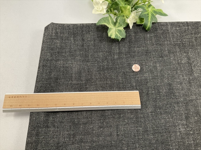 ムラ糸ブラックデニム