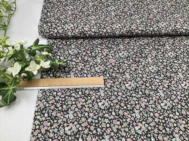 綿ローンくすみブラックフラワー
