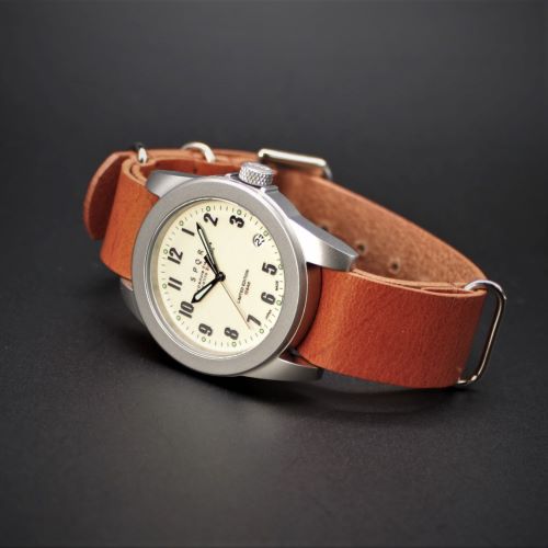 【SPQR超定番 カスタマイズ ウォッチ】　初代復刻版文字盤　SPQR  masterpiece  初代文字盤２タイプ × NATOタイプ栃木レザーTASHバンド 4色