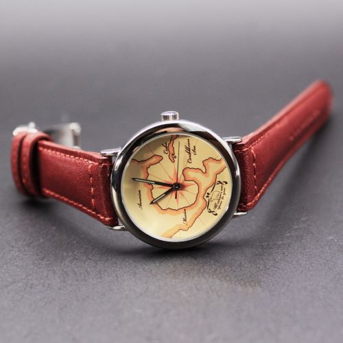 【特別企画】【特別価格】　《西武学園 × SPQR》　文字盤は西武学園文理高校の [総合的な学習の時間］に生徒がデザイン　＜USベージュ文字盤×SOMES特注高級レザー三つ折れ＞　【限定3本】