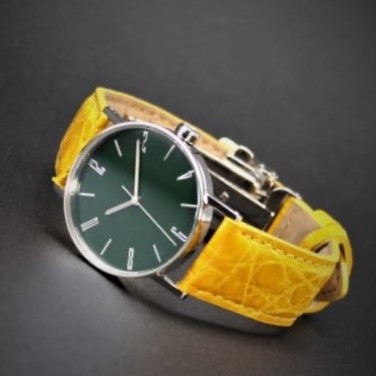 【木曽漆 伝統工芸士・荻原文峰氏の手仕事】文字盤とりゅうずに漆加工 urushi kiso  常盤色（ときわいろ）× 山吹色（やまぶきいろ）クロコダイル・SS三つ折れバックル　【公式サイト限定仕様　1本】