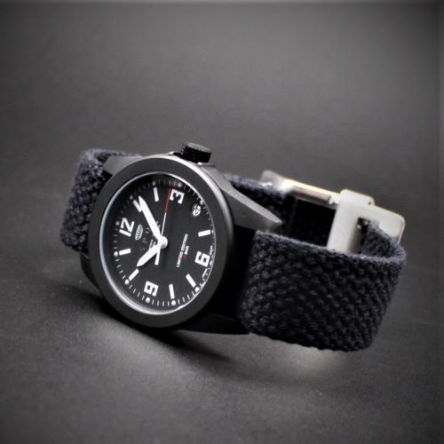 【 公式サイトオススメ　超定番SPQR master piece  オールブラック仕様 】　《 BLACKケース ×  BLACKりゅうず ×  BLACK文字盤  ×  BLACK一澤信三郎帆布綿バンド 》 【限定3本】