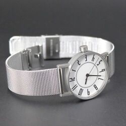 【グッドデザイン賞受賞15周年 世界的アーティスト 五十嵐　威暢 氏  究極のベーシックデザイン 】   eki watch 白文字盤30mm × ステンレスメッシュ　展示品40%LESS　【限定1本】