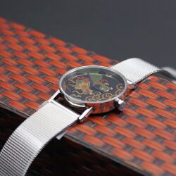 【NEW】 【SPQRが繋げた日本の伝統工芸・世界に一つ特別企画】　豪壮な龍図蒔絵文字盤・蛇の目紋の有田焼竜頭　スタイリッシュでエレガント　SPQR×有田焼 × 輪島の匠が描く黄金の蒔絵文字盤 　贅沢な高級クロコダイルと繊細な編みメッシュバンド の二本立て　【限定1本】