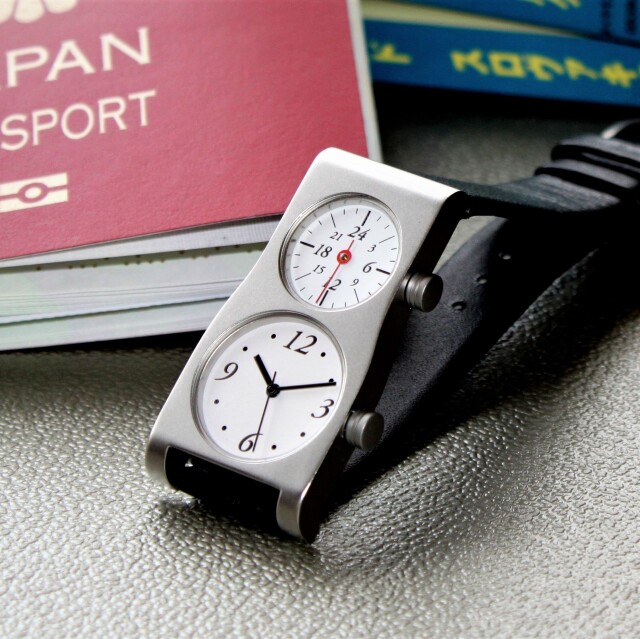 世界的アーティスト 五十嵐威暢氏 が長年探求した デュアルウオッチ