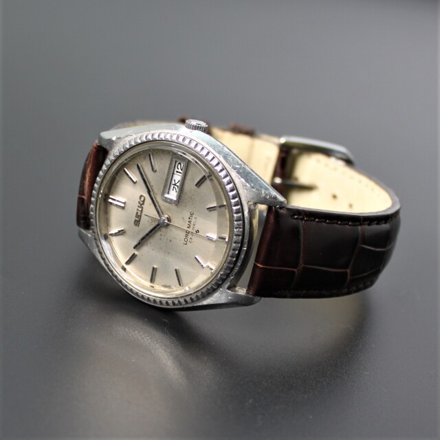 Seikoの銘品 ５６ロードマチック ５６０６ ７０８０ グレー文字盤の自動巻き