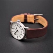 ふるさと納税 小物 長野県 岡谷市  腕時計 クオーツ式 五十嵐　威暢　eki watch φ30mm ホワイト／カーフ ブラウン 腕時計 時計 ブランド SPQR スポール メン… 9135.JPG