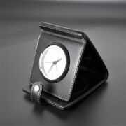 SPQRとSOMESのコラボレーショングッズ