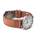 【SPQR公式サイト限定　最上位バージョン】　eki watch・φ30ｍｍ ホワイト文字盤  ×  高級SOMESキャメル・カーフ × ワンプッシュ開閉式・SS三つ折れバックル