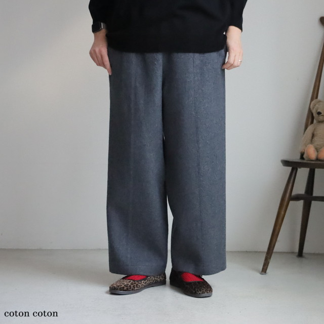 SD504AW52 STAMP AND DIARY 　センターラインパンツ