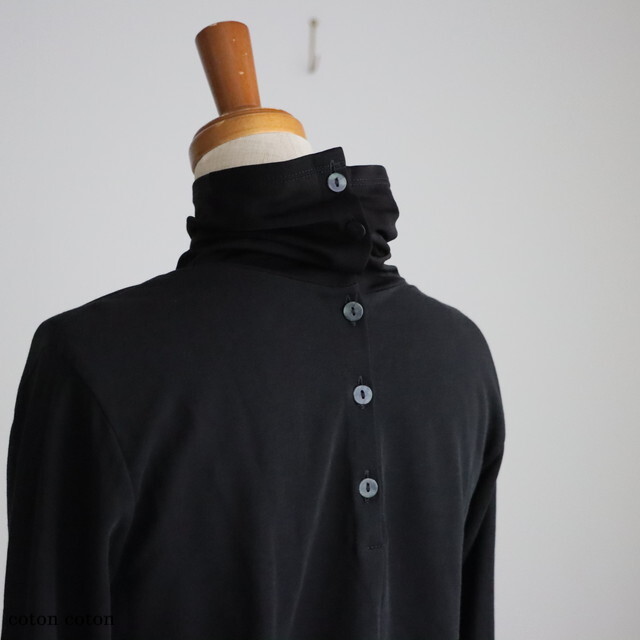 1701CT006252　yuni 　コットンキュプラ モックロディhigh neck プルオーバー