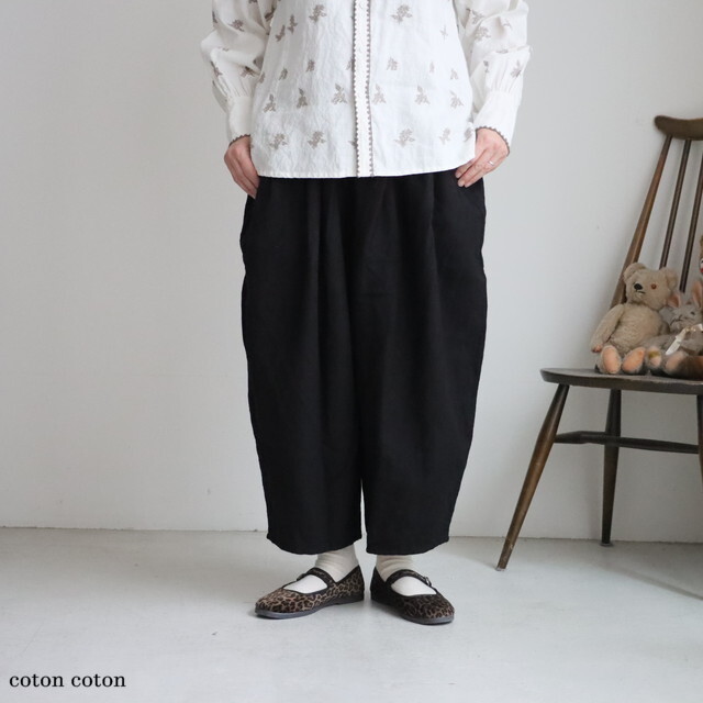 R320 Robe de PEAU CAMILLE ウールタックパンツ