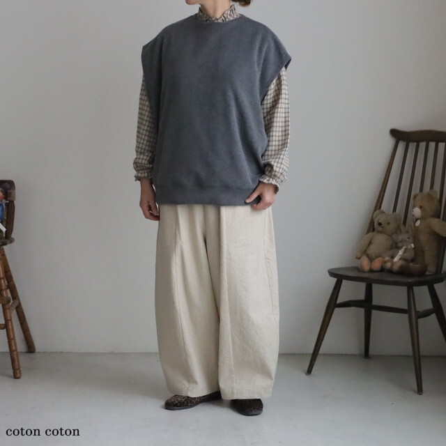 LA411 LABORATORY　ユーティリティフリースワイドベスト　３色