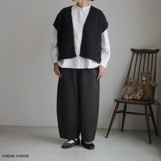 CNMDS2561A maison de soil V NECK SHORT LENGTH VEST WITH PIN 3色