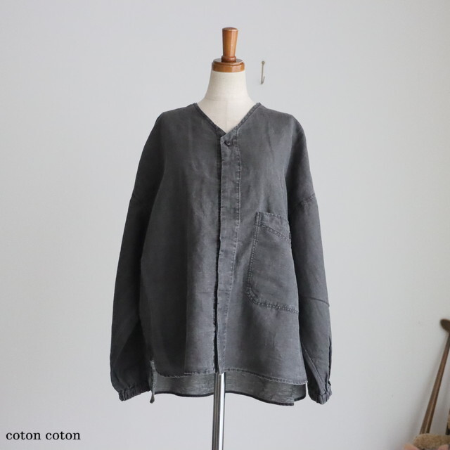 P81602 prit リネンコットン交織平織ピグメント加工ノーカラービッグシャツ 04.スミクロ