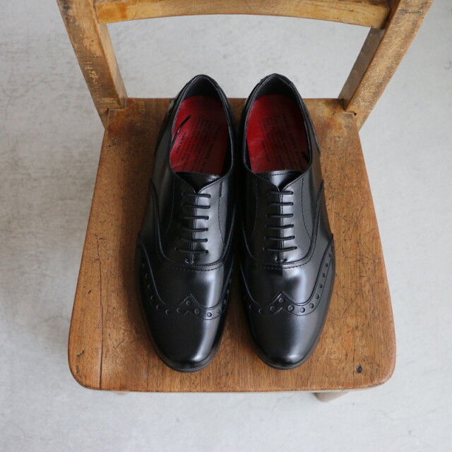 TR-004BLG chausser TRAVEL SHOES エナメルウィングチップ　