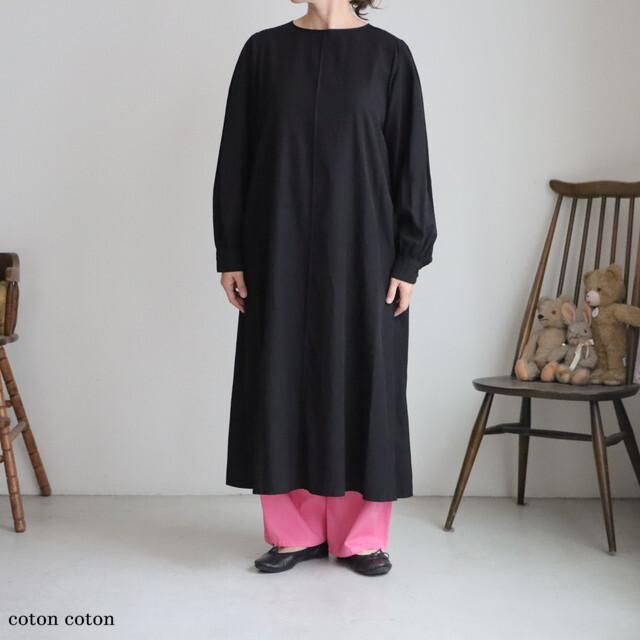 1701OP003252　yuni  recycled cotton tuck ワンピース