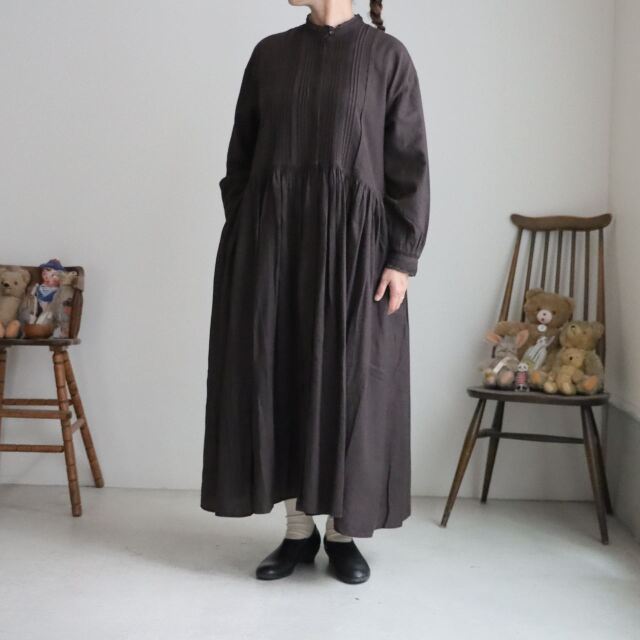 INMDS26704  maison de soil  TWILL COTTON KHADI PLAIN LACE COLLAR DRESS WITH PINTUCK