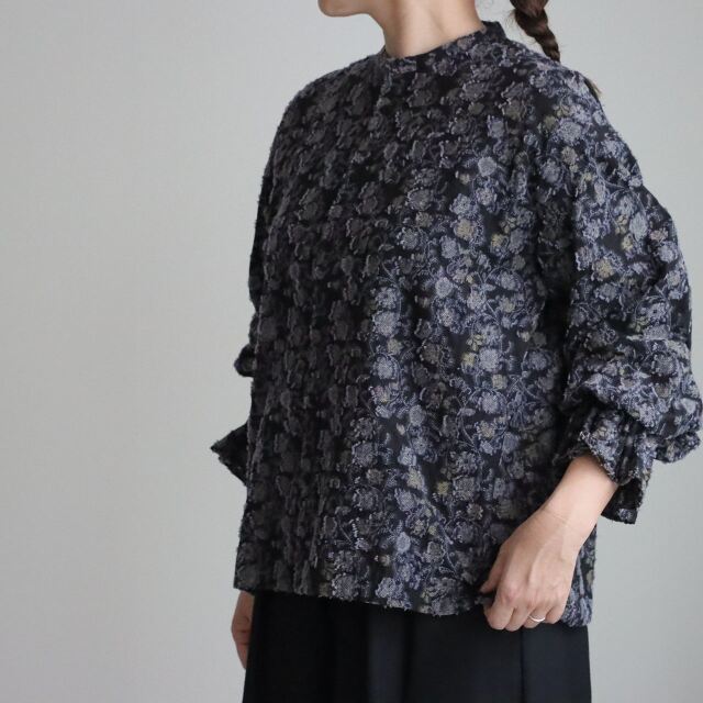 6301BL001262 qiri serene arabesque jacquard ギャザーブラウス 2色