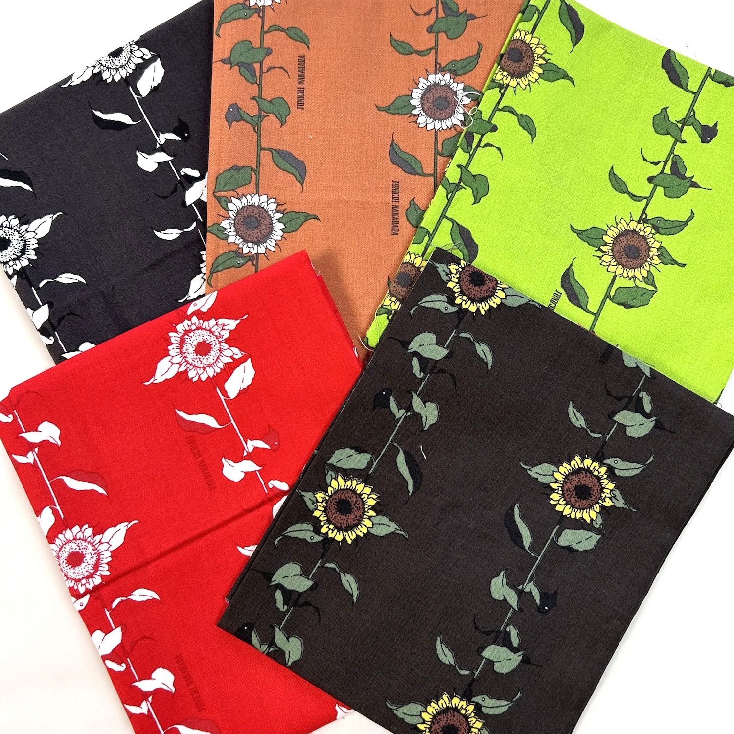 【中原淳一  -ひまわりや-   国産生地  昭和レトロデザイン生地のセット】数量限定50×55cmサイズ5枚セット  ひまわり 花柄  ストライプ （COS-028）