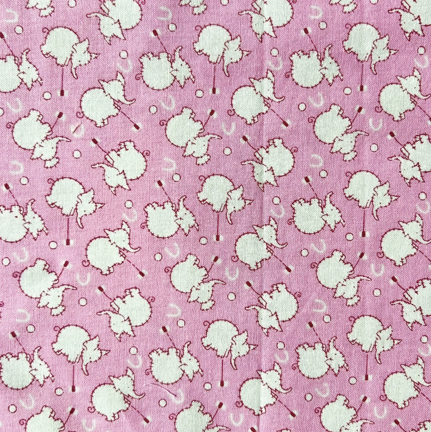 希少生地　USAコットン【サーティーズ（1930年代の復刻版生地）】レトロ柄　ゾウ柄　ピンク系　49×28cm(UTH-263)