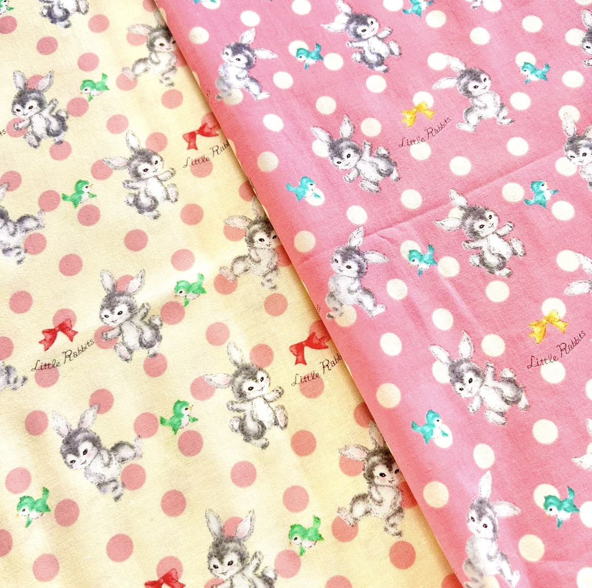 《希少  廃版品》 UKS-166【キルトゲイト  Dear little worldシリーズ】N＆N コレクション  リトルラビット柄  レトロアニマル柄  うさぎキャラクター生地  2色展開