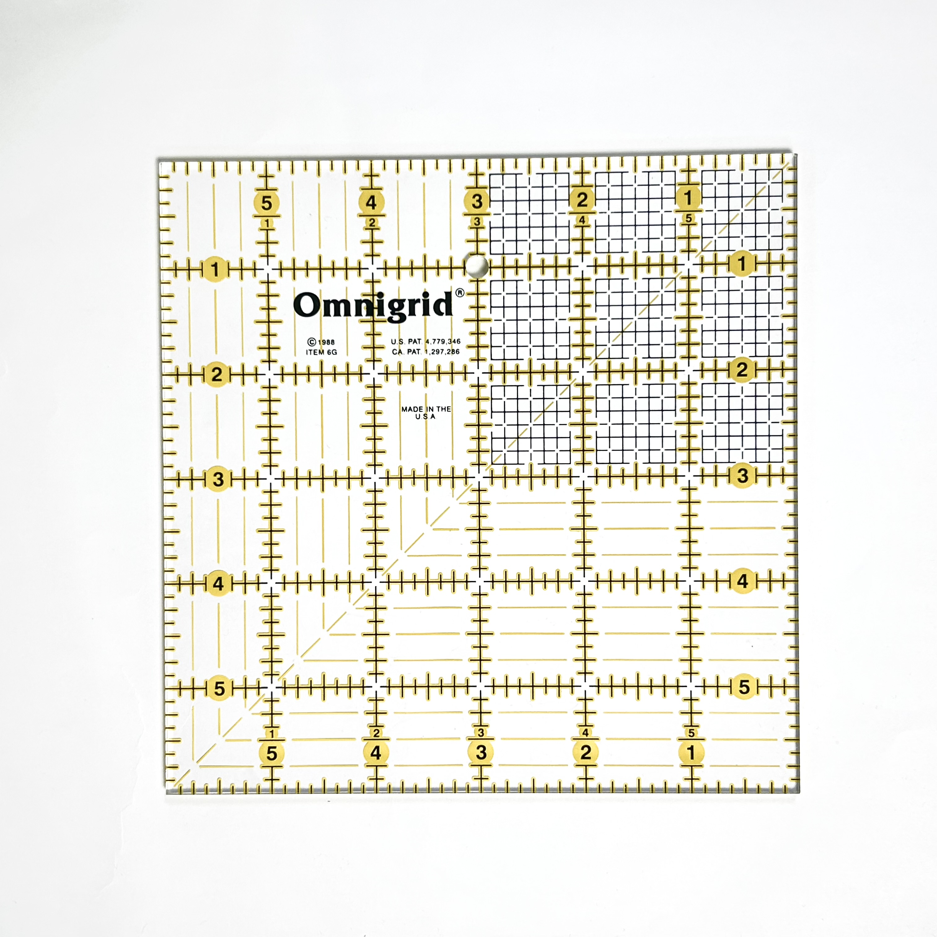 USA製【 Omnigrid 】オムニグリッド社製  正方形  キルティング＆パッチワーク、ソーイング定規 "6 × 6"インチ (NOT-314)
