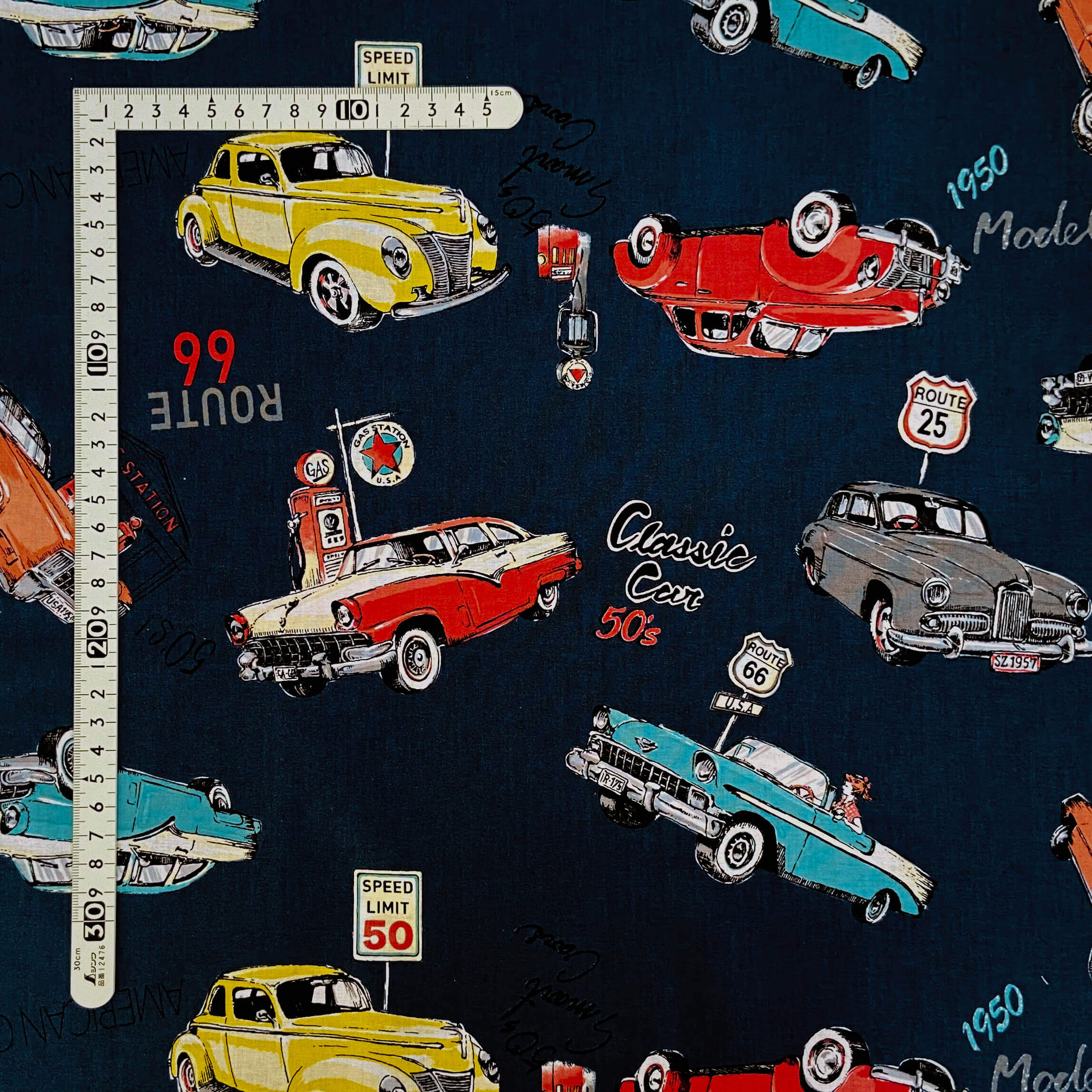 【小関鈴子先生デザインプリント】(JKS-316）レトロカー柄　ブラック系