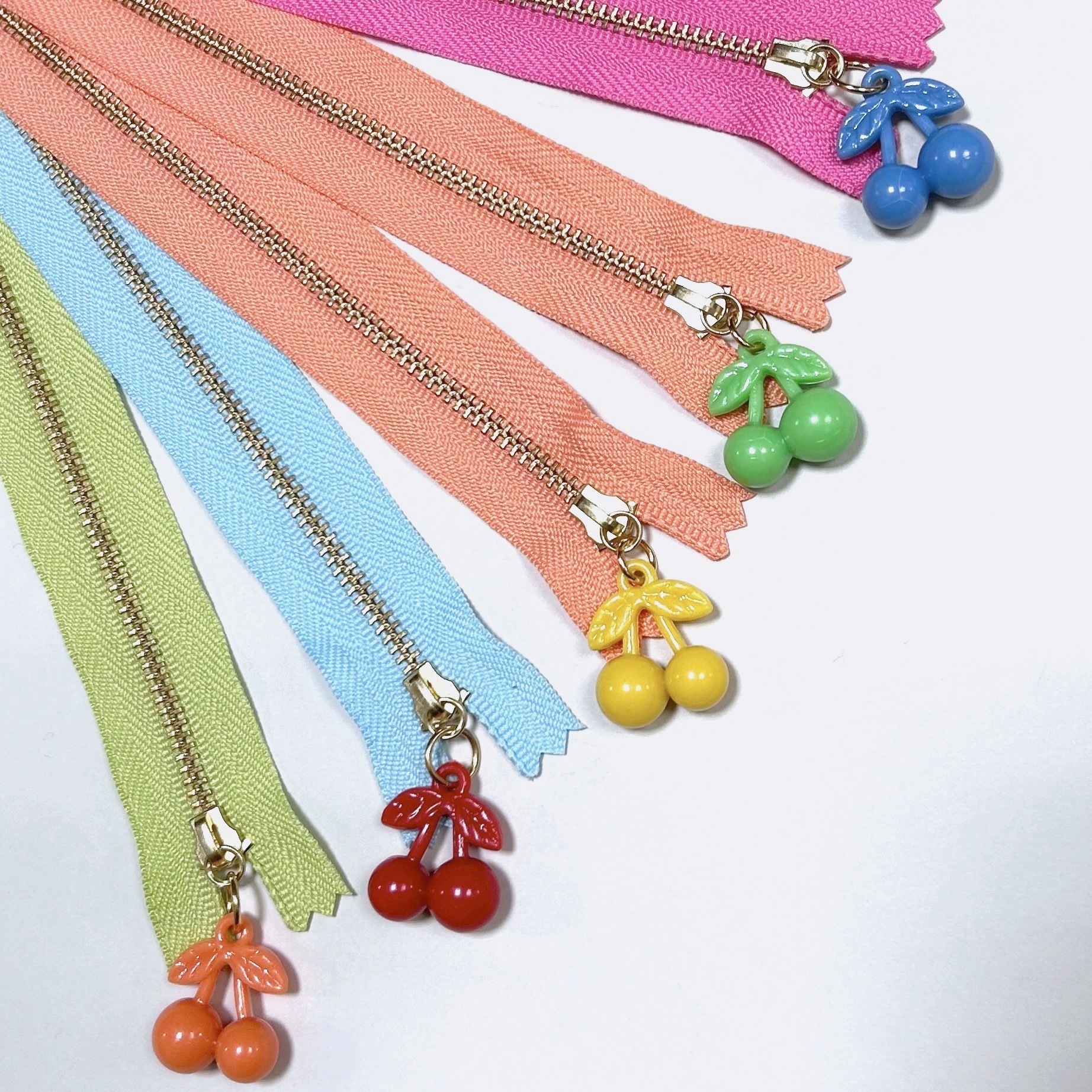 ファスナー レトロポップなさくらんぼチャーム  ゴールド 金属金具   16cm  5色 (NOT-246)