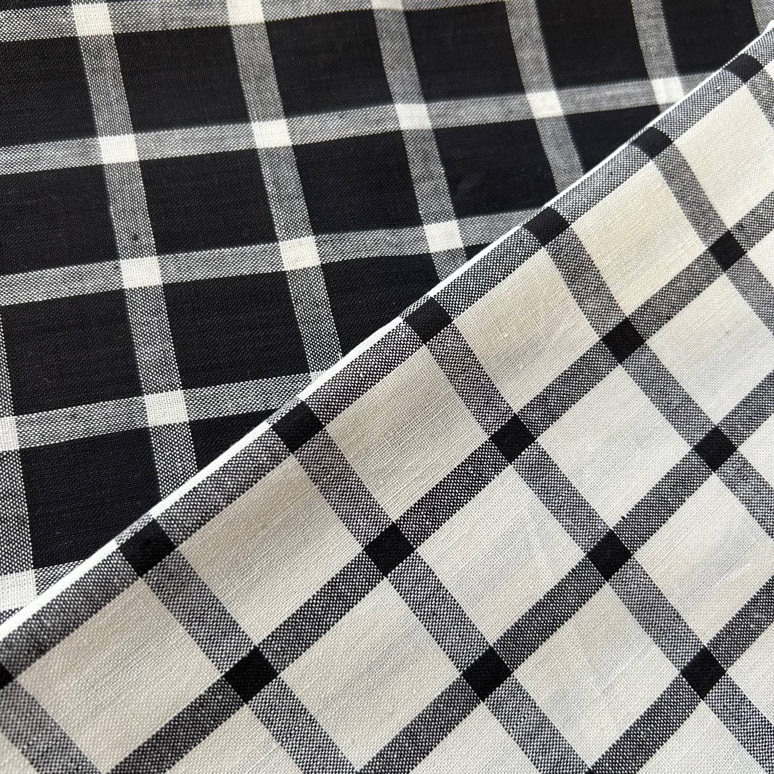 国産【チェックプリント】モノトーン系 チェック柄 ブラックとホワイトの2色展開(JCK-006)