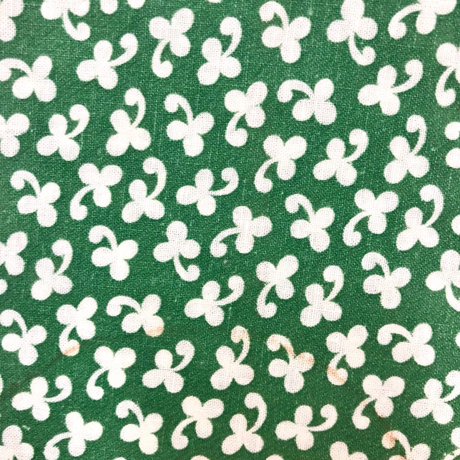 海外で人気の【フィードサック】 1930年代アメリカ製 穀物袋の布地 ヴィンテージ布  UFS-155