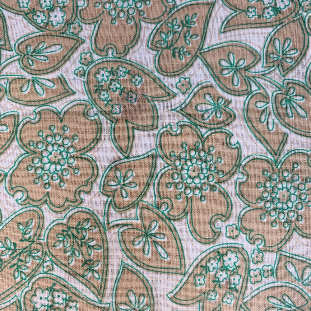 海外で人気の【フィードサック】  1930年代アメリカ製  穀物袋の布地  ヴィンテージ布   花柄　UFS-284