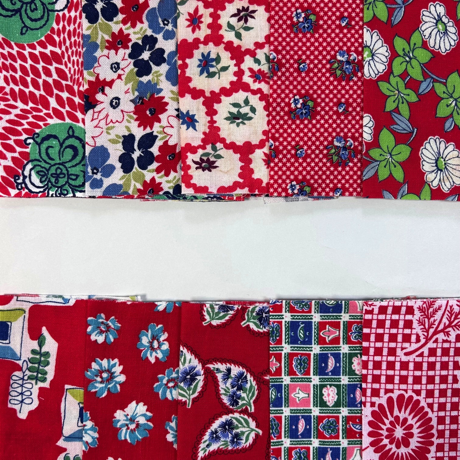 海外で人気の【フィードサック】1930年代アメリカ製穀物袋を使いやすいカットクロスに  ヴィンテージ布   花柄 格子柄 チェック柄  レッド系(UFS-291S)