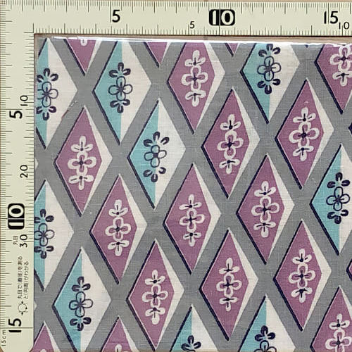 海外で人気の【フィードサック】 1930年代アメリカ製 穀物袋のカットクロス ヴィンテージ布   UFS-154