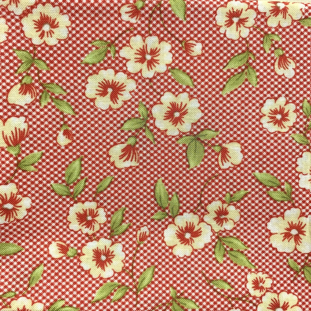 【USAコットン】花柄 (UOTS-030) レッド系  アメリカ輸入生地